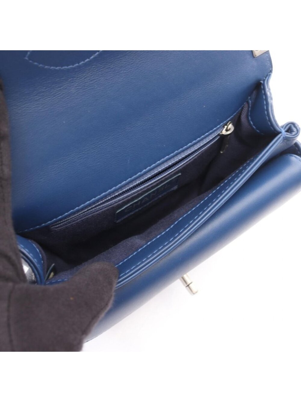 Chanel Shoulder Bag Quilted Coco Eyelet Round Mini Blue Leather Chain - Picture 3 of 9
